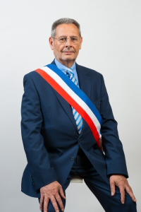 <img src='http://eadm.mairie-aixenprovence.fr/aix-agent/images/annuaire/2027.jpg'>