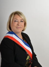 <img src='http://eadm.mairie-aixenprovence.fr/aix-agent/images/annuaire/8117.jpg'>