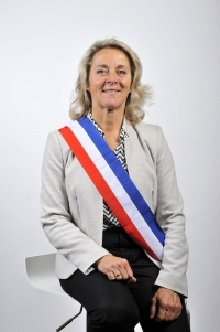 <img src='http://eadm.mairie-aixenprovence.fr/aix-agent/images/annuaire/8124.jpg'>